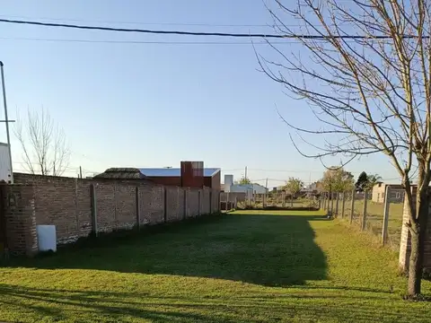 Terreno en Venta en Cavour, USD 12.000