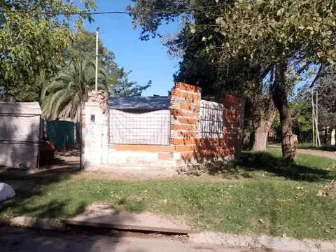 Terreno con mejoras Parque Alvear II