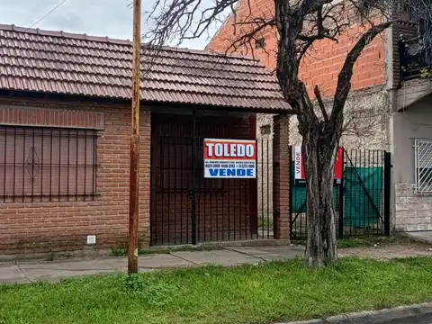Casa en venta en Moron