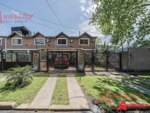 CASA DUPLEX EN VENTA 2 DORMITORIOS GARAGE LOS POLVORINES