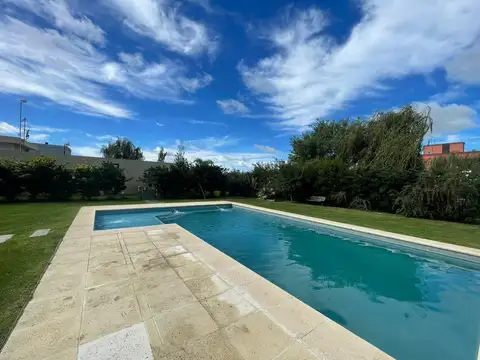 Casa en Venta en Country Santa Rita, USD 239.900