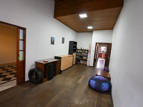 Mitre 1400
