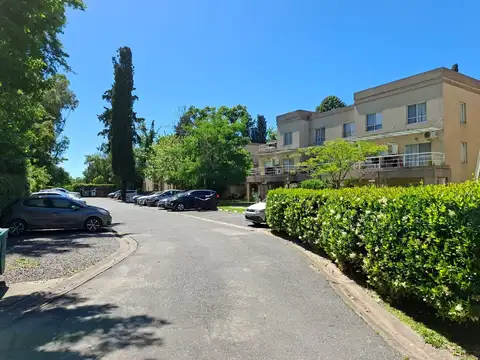 VENTA DEPTO 2 AMB EN JARDINES DE SARAVI - PILAR