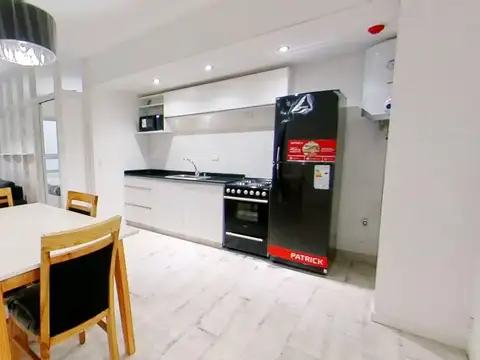 Departamento 2 ambientes con balcón 40 m2. Alq. temporal 