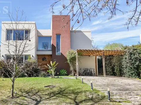 Casa en alquiler en Santa Maria de los Olivos
