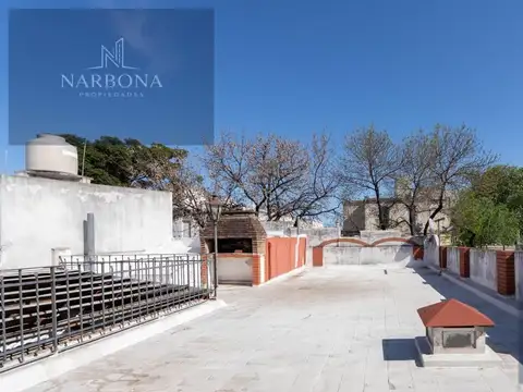 Casa 7 ambientes con 1 baño