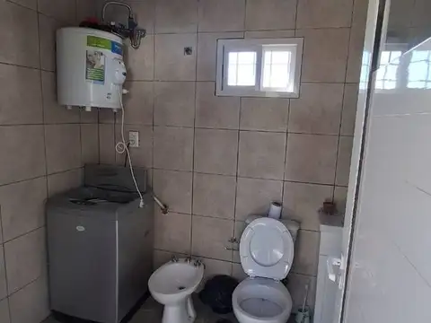 Casa 3 ambientes con 2 baños