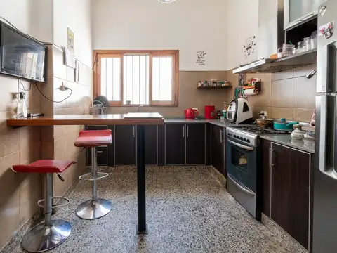 Venta casa 2 dorm patio y terraza en Saavedra