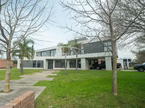 Casa en Alquiler de 4 dormitorios