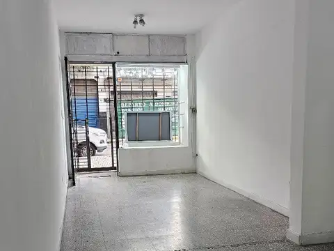 Local en Alquiler en Villa del Parque, $ 800.000