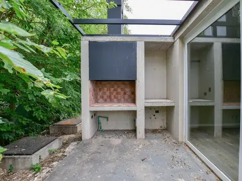 Casa 2 ambientes con 1 baño