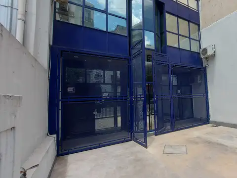 Galpón en alquiler en San Telmo - DUEÑO DIRECTO - SIN COMISIÓN  Depósito / Oficina / Local Comercial. Sobre Av. Independencia a metros de Av. 9 de Julio - San telmo - Centro - Puerto Madero - SIN EXPENSAS