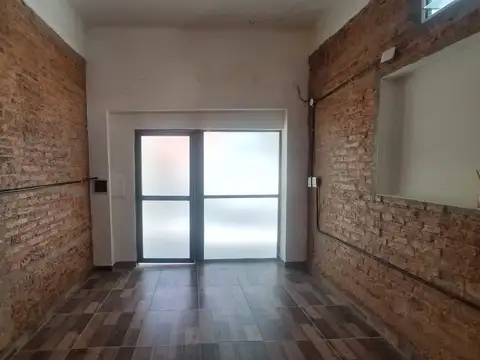 Local en Alquiler en Centro, $ 400.000