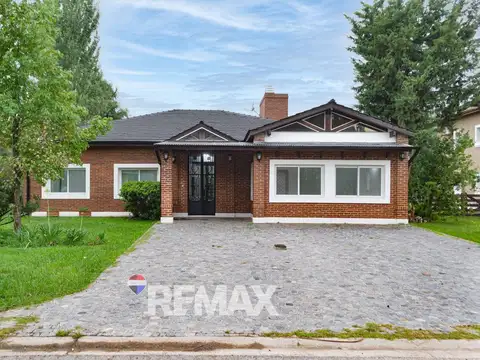 CASA EN VENTA SAN ELISEO GOLF 5 AMBIENTES