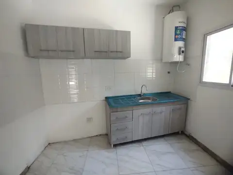 TIPO CASA 2 AMBIENTES CON PATIO - SIN EXPENSAS -