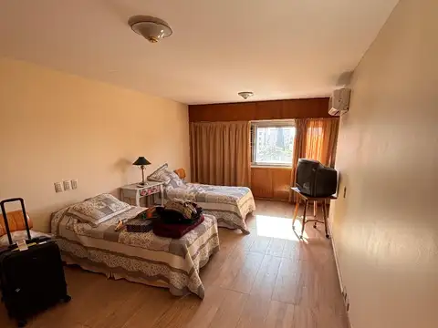 RIVADAVIA, B. OESTE 200