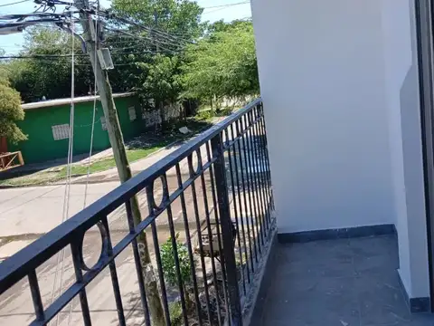 Departamento en Alquiler en Gonzalez Catan, $ 400.000