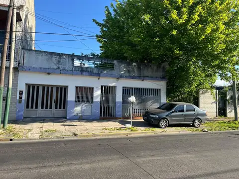 Casa en  venta en Lomas de Zamora