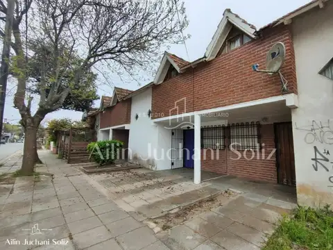 DUPLEX AL FRENTE A TRES CUADRAS DEL MAR