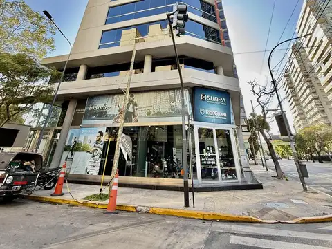 Excelente oficina  en en Vicente López Piso 7 vista al rio.