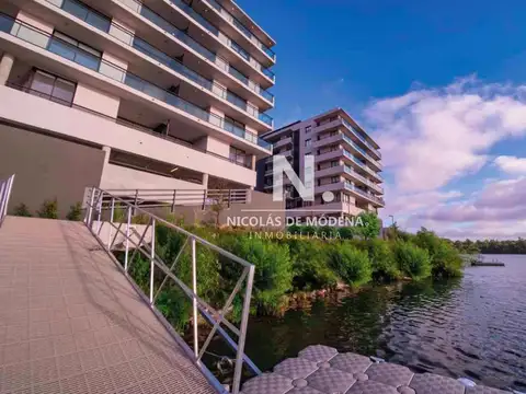 Venta Apartamento de 3 Dormitorios Con Vista al lago En Lagos de carrasco,Canelones!