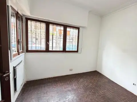 3 De Febrero 3800