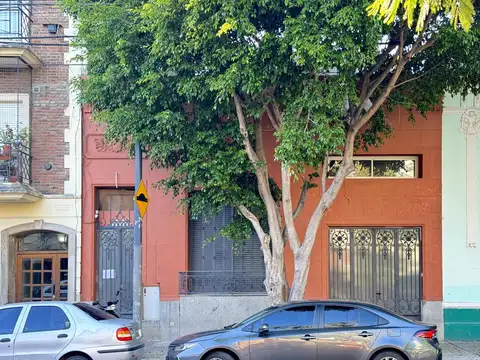 Depto Tipo Casa 4 ambientes con 2 baños