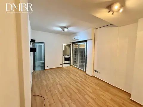 Monoambiente en Recoleta con Patio