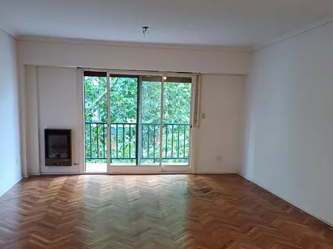 ALQUILER DE EXCELENTE 4 AMBIENTES AL FRENTE CON BALCON CORRIDO Y COCHERA FIJA CUBIERTA EN PALERMO