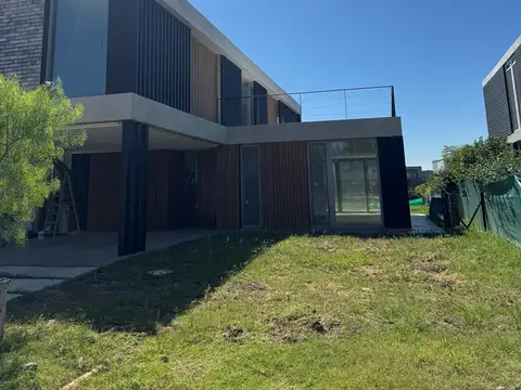 Casa  en Venta en Laguna Grande, Villanueva, Tigre