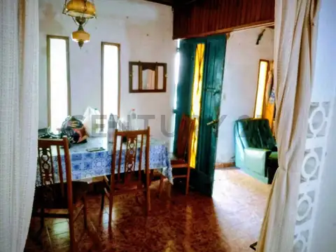 Casa 4 ambientes con 1 baño