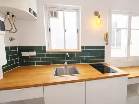 Alquiler amplio monoambiente amueblado y equipado