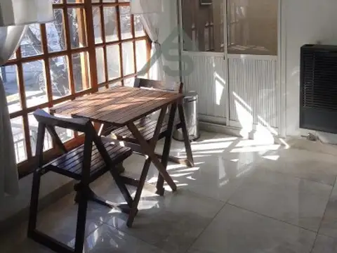 Depto Tipo Casa 3 ambientes con 2 baños