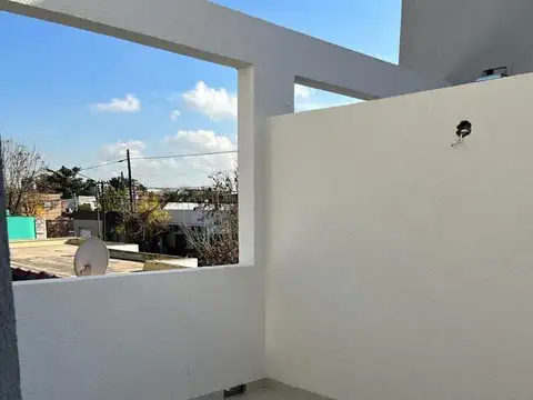 Casa en Venta en Castelar, USD 175.000