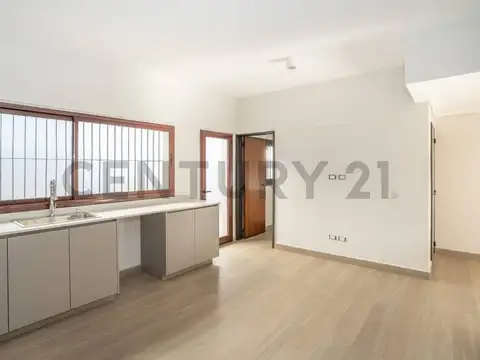 VENTA PH 5 AMBIENTES CON PATIO Y COCHERA RECICLADO A NUEVO - VILLA DEVOTO