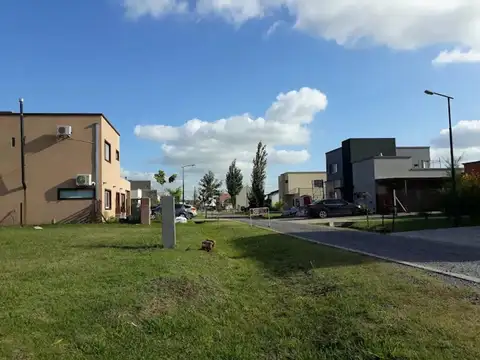 Terreno en Venta en Laguna Azul, USD 22.090