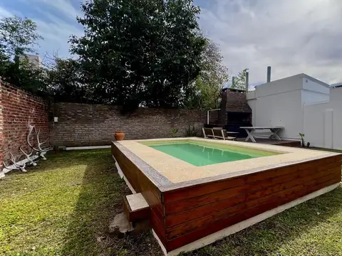 Pedriel  y Zelaya - Casa con piscina