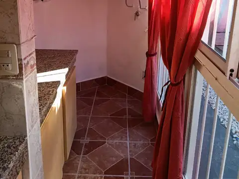 Depto Tipo Casa 3 ambientes con 1 baño