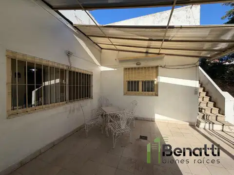 Casa 4 ambientes con 1 baño