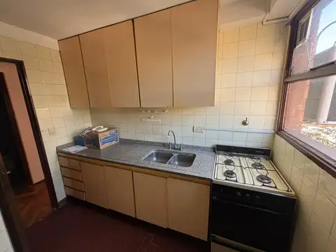 Departamento en Alquiler en Monserrat, $ 800.000