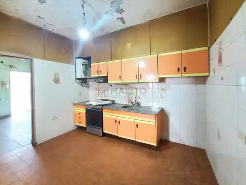 Depto Tipo Casa en Venta 50 años