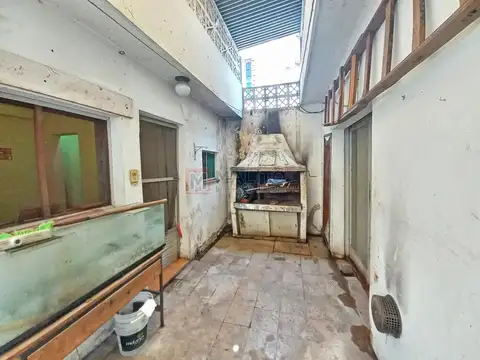 Venta PH al Fondo 4 Ambientes con Patio y Terraza