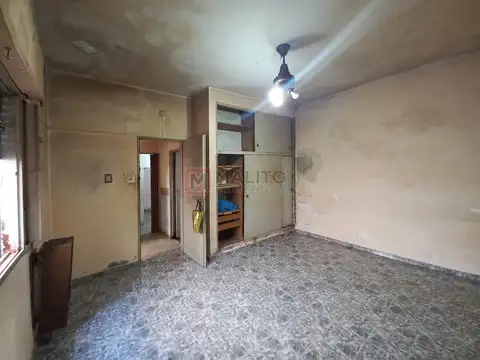 Depto Tipo Casa en Venta 50 años