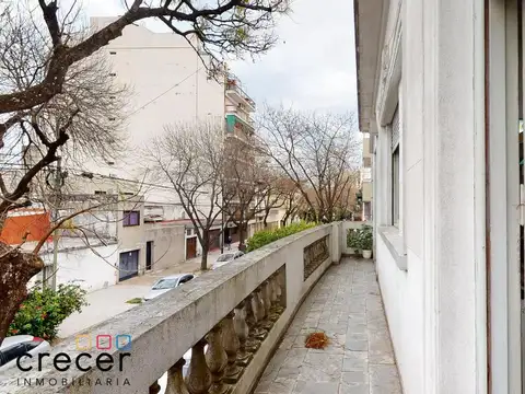 Depto Tipo Casa en Venta 50 años