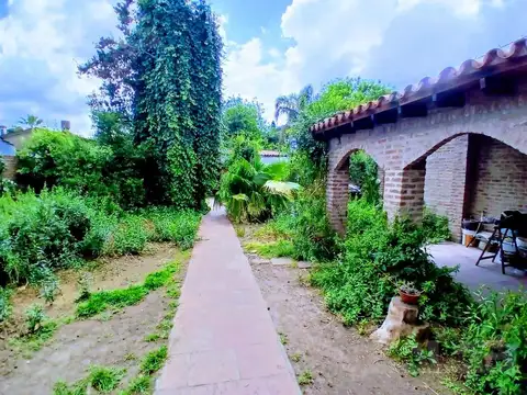 Casa en Venta en Barrio Parque Leloir, USD 82.000