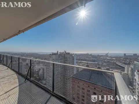 Av. Alvear y Parera. Torres Mario Roberto Álvarez. Piso alto.