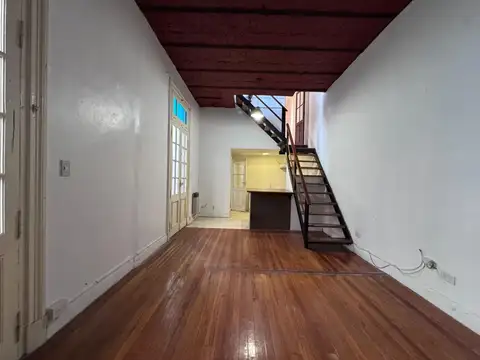 Depto Tipo Casa en Alquiler 60 años