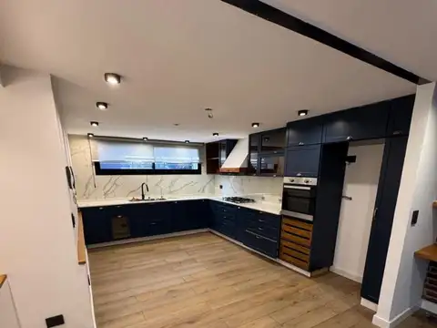 Depto Tipo Casa 2 ambientes con 2 baños