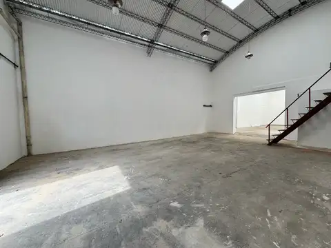 Galpon en Alquiler en Echesortu, $ 2.200.000