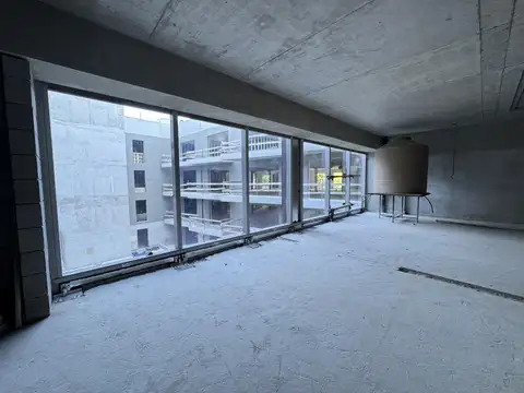 Oficina en Venta al Este